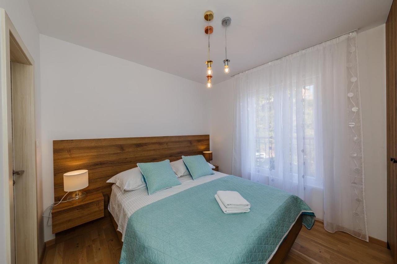 Gujinovic Apartment Tucepi Luaran gambar