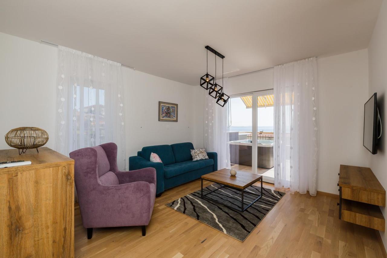 Gujinovic Apartment Tucepi Luaran gambar